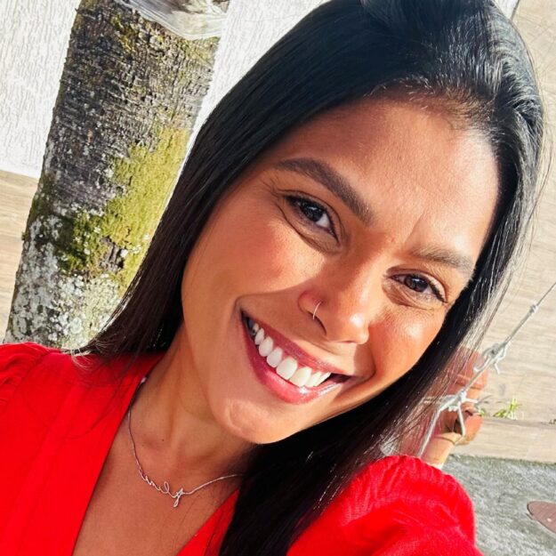 Aline David