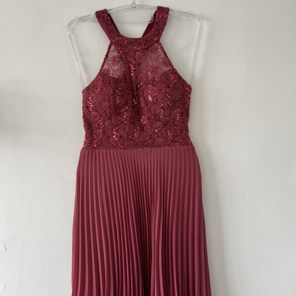 VESTIDO DE FESTA PLISSADO ROSA QUEIMADO