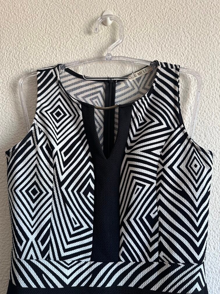 Vestido Preto e Branco Estampa Geométrica - Imagem 3