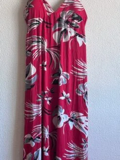 Vestido Vermelho com Estampa Floral