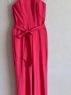 Macacão Elegante Coral