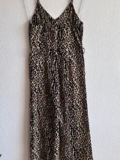 Alternative view of Macacão Animal Print