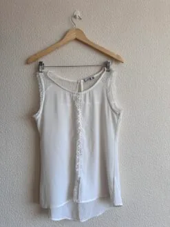 Blusa Casual Chic com Renda Chifon