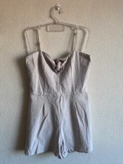 Macaquinho em Linho Marfim