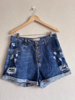 Short Jeans Desfiado Barra Dobrada