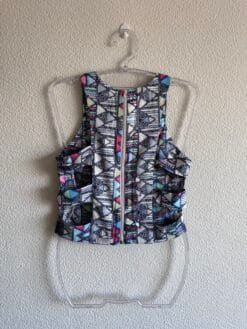 Alternative view of Cropped Colorido