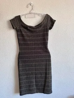 Vestido Tubinho Preto com Dourado