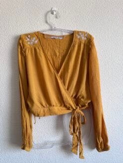 Blusa Mostarda Cantão