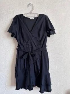 Vestido Preto Transpassado