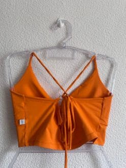 Alternative view of Cropped Laranja Paola